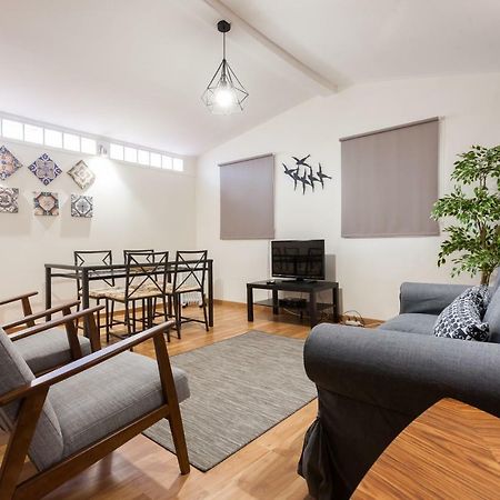 Flh Bairro Alto Stylish Apartment 리스본 외부 사진
